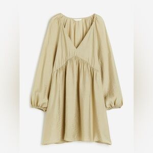 H&M A-Line dress in light green sz L